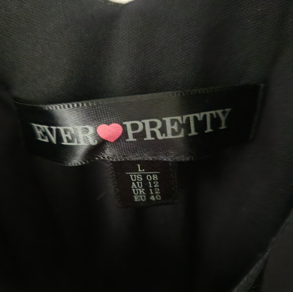 Elegant Black Evening Gown - Picture 2 of 2